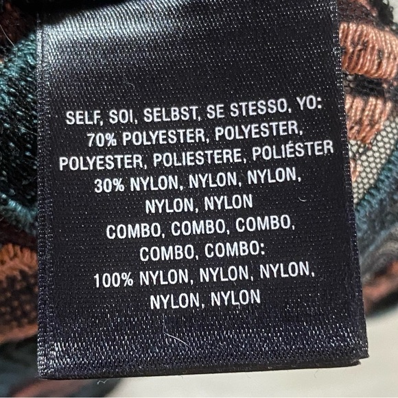 Anthropologie Akemi + Kin Kalila Sheer Pleated Embroidered Pattered Tank Size XS - Picture 9 of 12